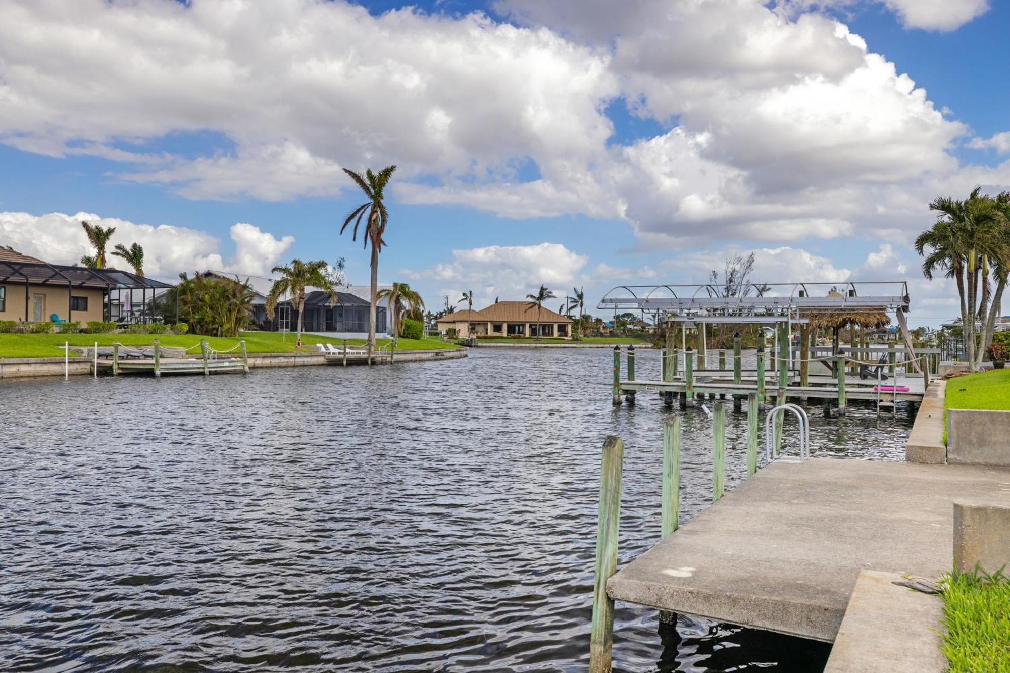 Fully Remodeled Electric-Heated Pool Home On Gulf-Access Canal - Villa Sunny Cape Coral Eksteriør billede